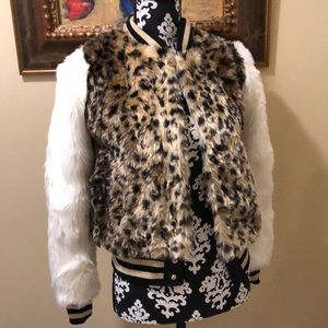 🐆Mother Fantastic faux fur baseball snap close long sleeve bomber jacket